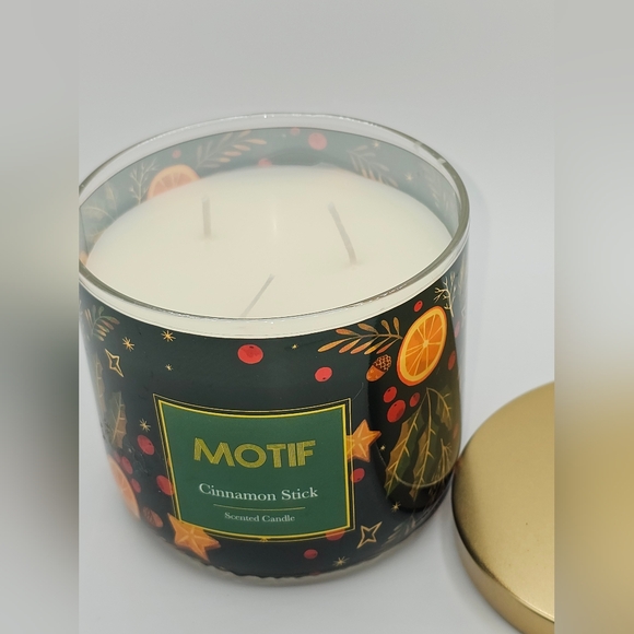 Xmas New Cinnamon Stick 14oz, 3 wick Jar Candle - Picture 3 of 4